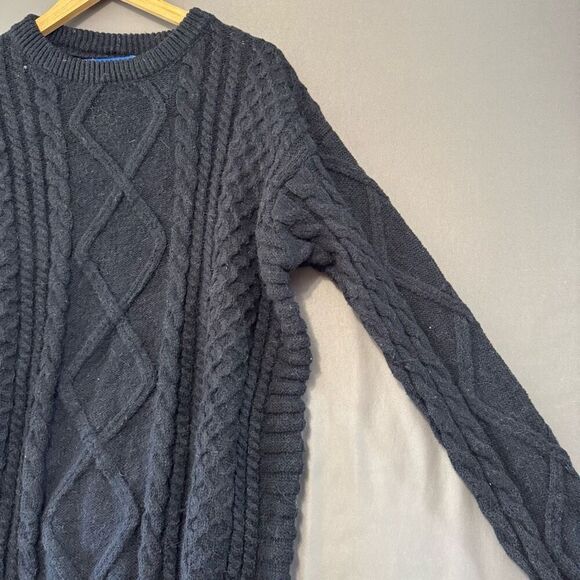 Aelfric Eden Men’s Black Chunky Knit Sweater Size Medium 100% Polyester - Picture 3 of 10